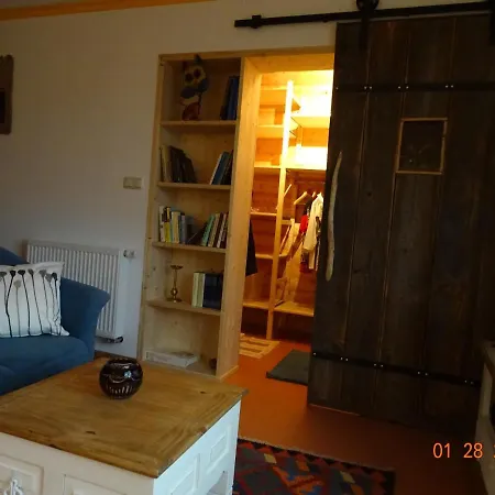 Zur Scheune Apartment